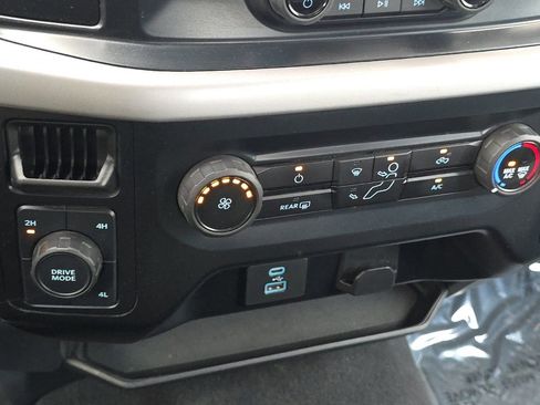 Used 2023 Ford F150 XLT AWD/4WD image 21