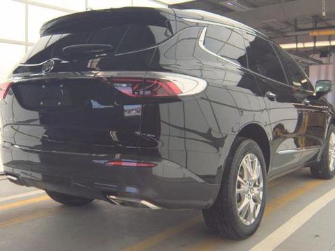 Used 2023 Buick Enclave Essence w/ Experience Buick Package image 3