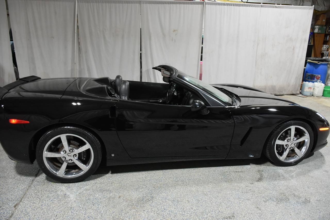 Used 2009 Chevrolet Corvette Convertible w/ Preferred Equipment Group RWD image 8