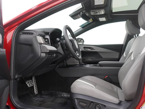 Used 2026 Toyota Camry SE w/ Multimedia Upgrade Package FWD image 23