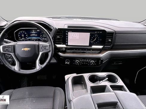 Used 2023 Chevrolet Silverado 1500 LT AWD/4WD image 15