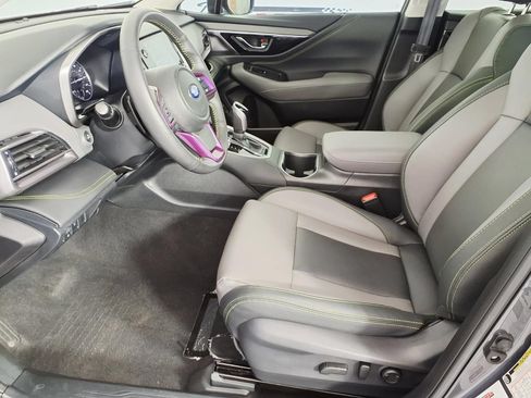Certified 2025 Subaru Outback Onyx Edition AWD/4WD image 14