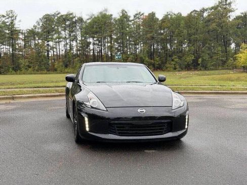 Used 2018 Nissan 370Z Touring image 1