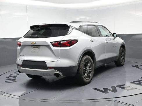 Used 2022 Chevrolet Blazer LT FWD image 9