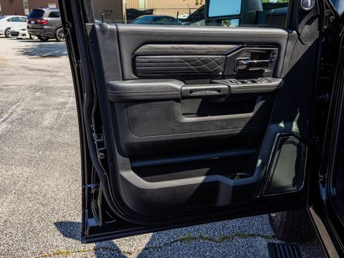 New 2026 RAM 3500 Limited AWD/4WD image 34