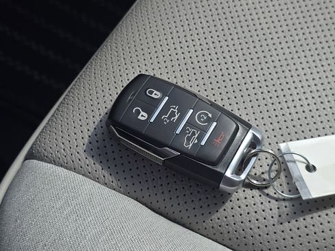 Used 2024 RAM 1500 Limited image 46