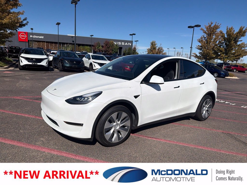 Used 2021 Tesla Model Y Long Range AWD/4WD image 1