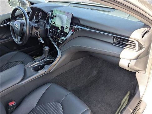 Used 2023 Toyota Camry SE image 21