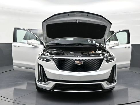 Used 2021 Cadillac XT6 Luxury image 34