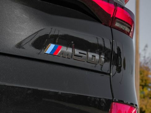 Used 2022 BMW X5 M50i w/ Executive Package image 55