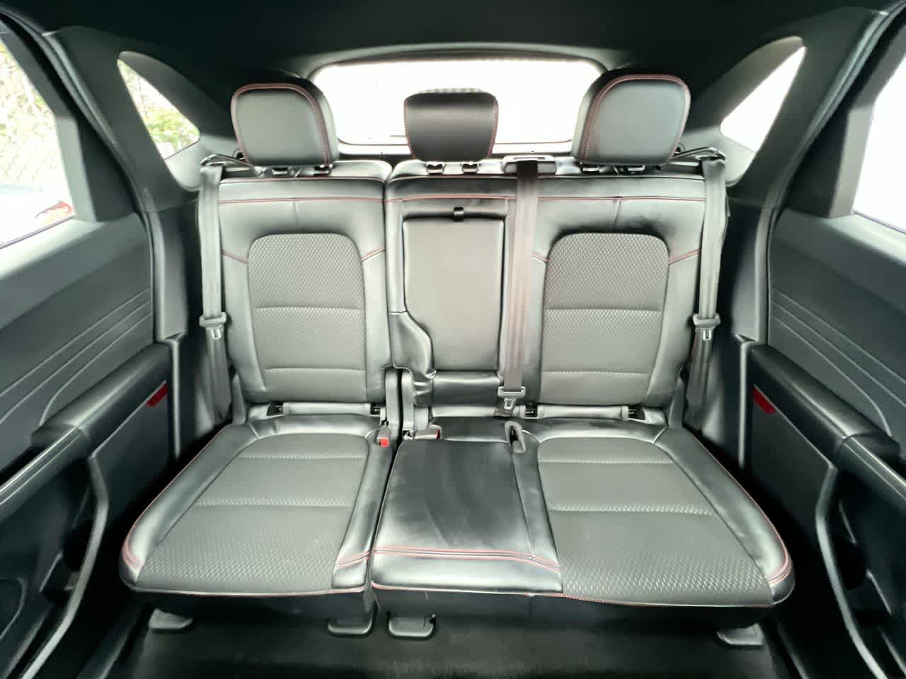 Used 2025 Ford Escape ST-Line Select AWD/4WD image 23