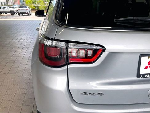 Used 2025 Jeep Compass Limited AWD/4WD image 18
