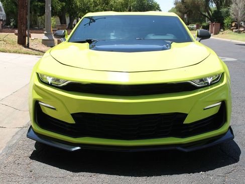 Used 2019 Chevrolet Camaro SS image 41