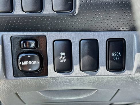 Used 2014 Toyota Tacoma 4x4 Access Cab w/ Convenience Package image 10
