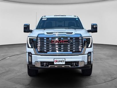 New 2026 GMC Sierra 3500 Denali w/ Denali Reserve Package
