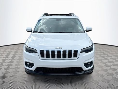 Used 2019 Jeep Cherokee Latitude Plus image 2