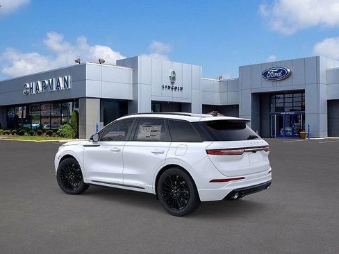 New 2026 Lincoln Corsair Reserve w/ Jet Appearance Package image 4