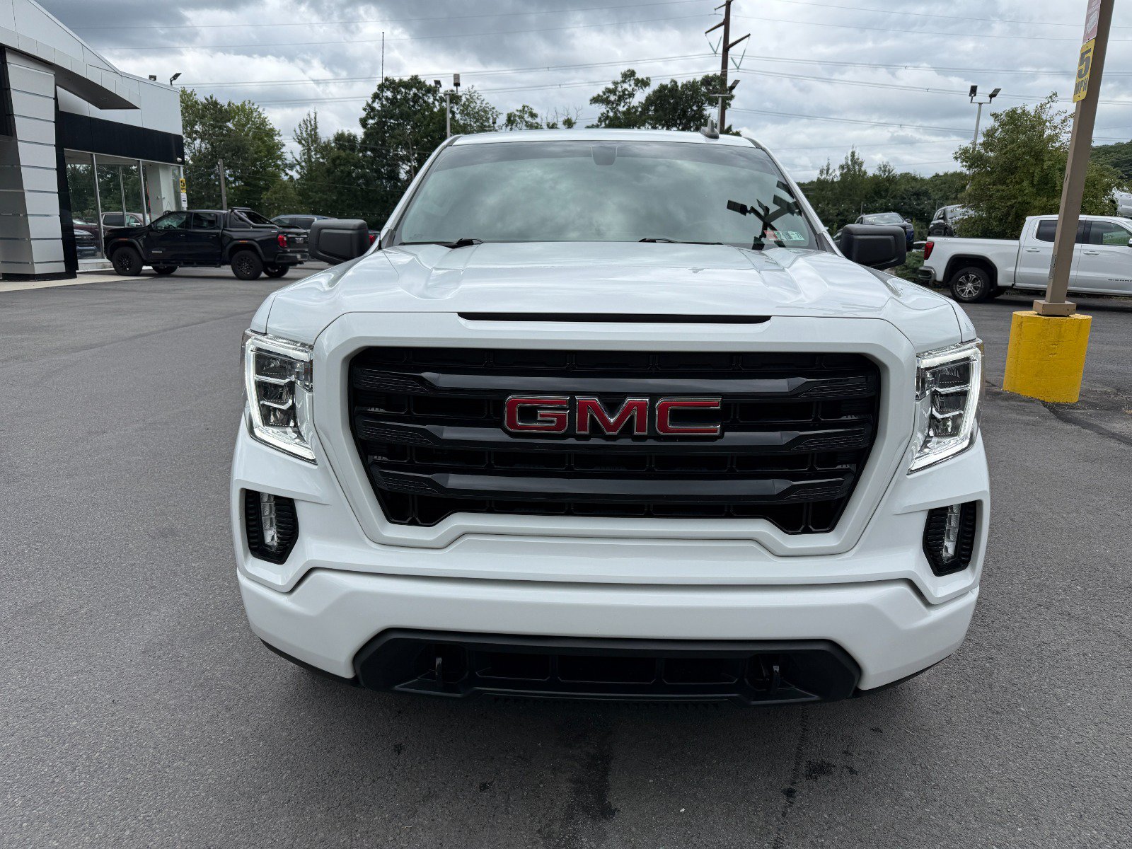 Used 2021 GMC Sierra 1500 Elevation AWD/4WD image 8