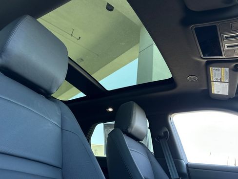 New 2026 Land Rover Range Rover Evoque Dynamic SE image 16