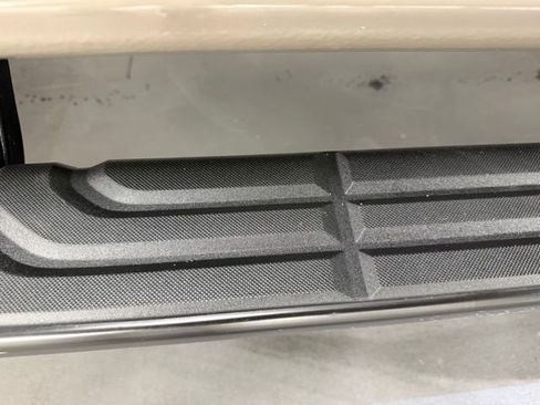 Used 2025 Ford Ranger Lariat w/ FX4 Off-Road Package image 12