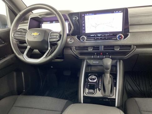 Used 2026 Chevrolet Colorado W/T w/ LPO, Utility Wall Package AWD/4WD image 13