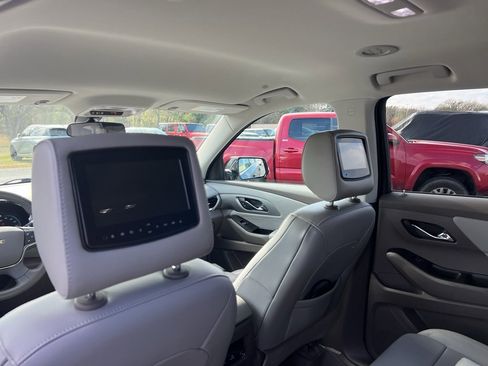 Used 2019 Chevrolet Traverse LT w/ LPO, Blackout Package image 22