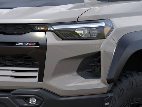 New 2026 Chevrolet Colorado ZR2 AWD/4WD image 11