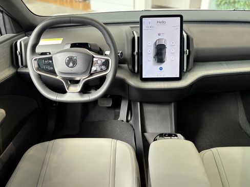 New 2026 Volvo EX30 Cross Country Ultra image 7