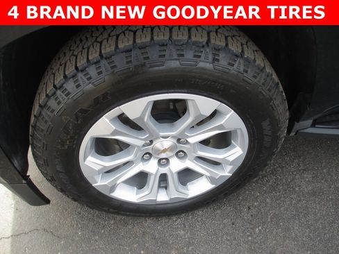 Used 2016 Chevrolet Tahoe LT image 2