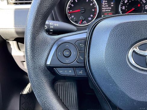 Certified 2021 Toyota RAV4 LE image 23