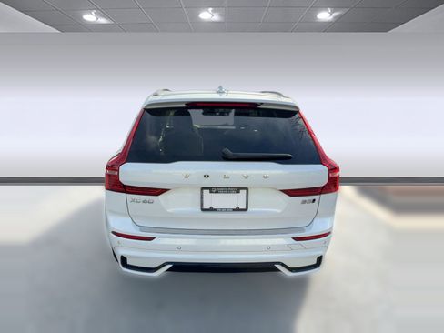 Certified 2024 Volvo XC60 B5 Plus w/ Protection Package Premier image 10