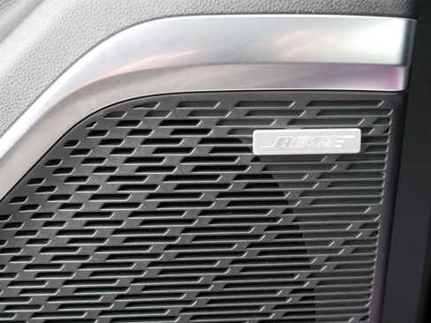 Certified 2025 Buick Enclave Preferred image 32