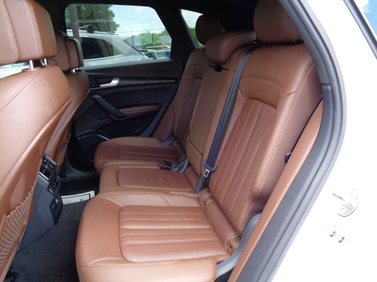Used 2019 Audi Q5 2.0T Premium Plus w/ Premium Plus Package AWD/4WD image 16