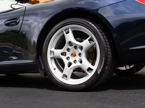 Used 2008 Porsche 911 Carrera RWD image 25