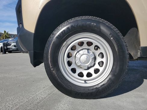 Used 2023 Chevrolet Colorado W/T image 6