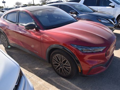 Certified 2024 Ford Mustang Mach-E Premium image 5