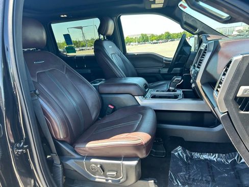 Used 2015 Ford F150 Platinum w/ Equipment Group 701A Luxury RWD image 11