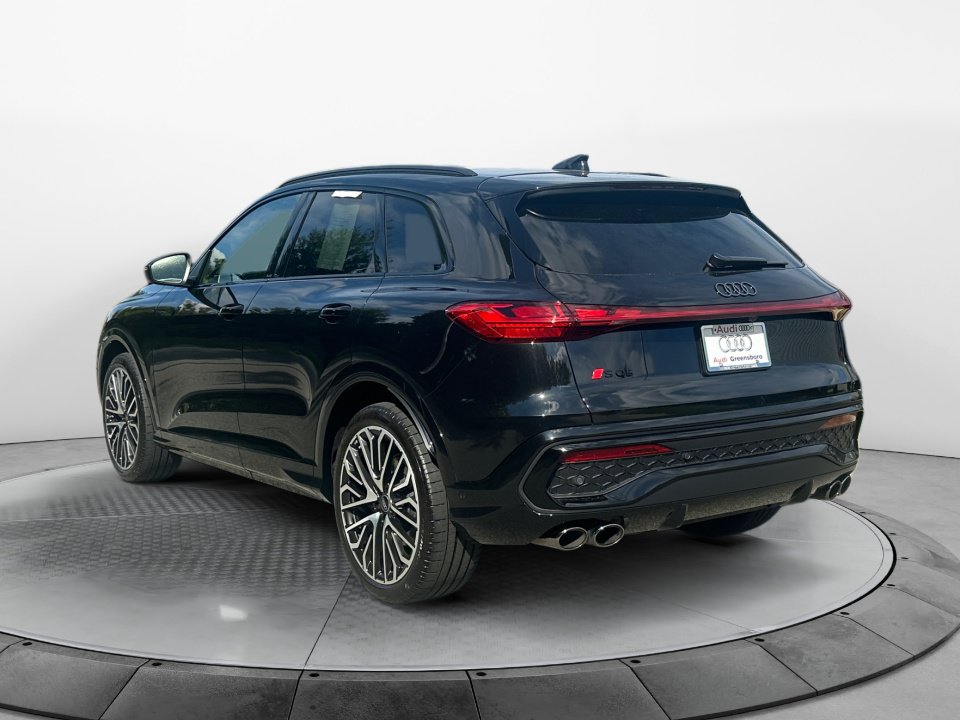 Used 2025 Audi SQ5 Prestige AWD/4WD image 5