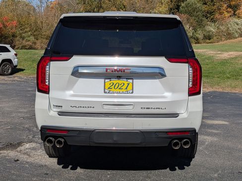 Used 2021 GMC Yukon XL Denali image 5