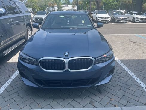 Used 2025 BMW 330i Sedan w/ Premium Package image 3