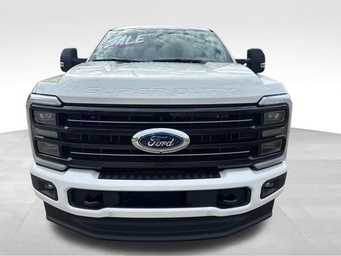 New 2026 Ford F250 Platinum AWD/4WD image 2