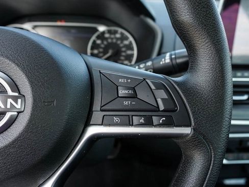 Used 2024 Nissan Altima 2.5 SV image 20