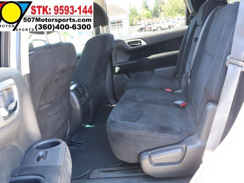Used 2015 Nissan Pathfinder SV w/ Cargo Package AWD/4WD image 15