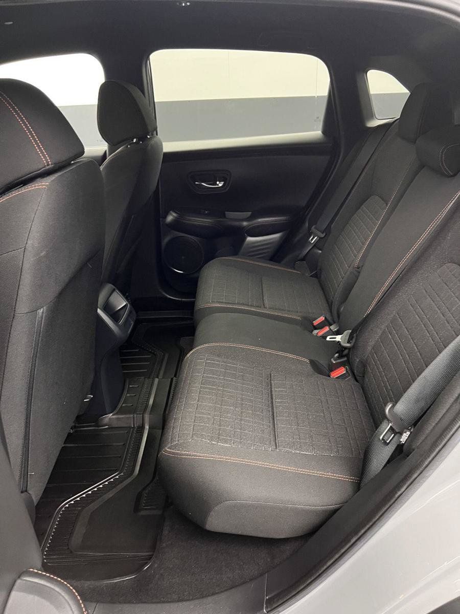 Certified 2025 Honda HR-V Sport image 17