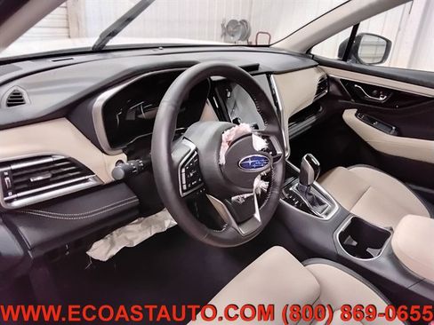 Used 2025 Subaru Outback Limited image 11