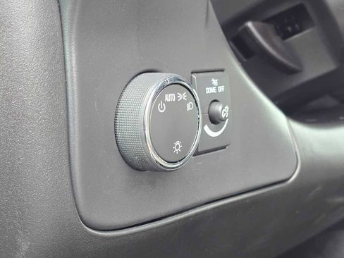 Used 2025 Chevrolet Express 2500 w/ Driver Convenience Package image 25