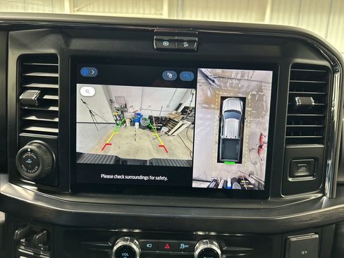 New 2026 Ford F350 Lariat w/ Black Appearance Package image 21