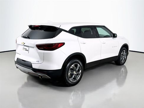 Used 2023 Chevrolet Blazer LT image 8