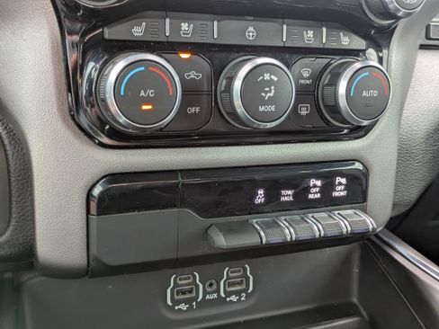 Used 2020 RAM 1500 Laramie w/ Sport Appearance Package image 15