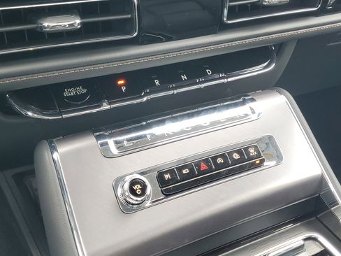 New 2026 Lincoln Aviator AWD image 21